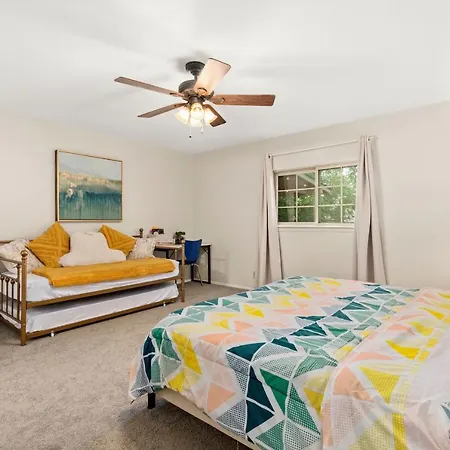 Seaworld Lackland Plus Living Room&Ball Pit